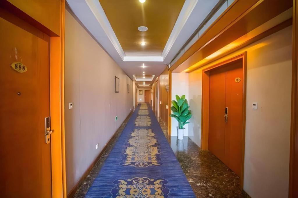 Dork Jumpa Hotel В'єнтьян Екстер'єр фото